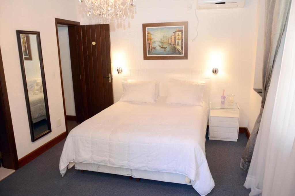 Guitta Pousada Petrópolis Szoba fotó